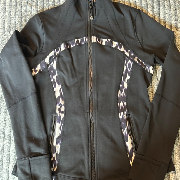Lululemon Ikat Define Jacket - Picture 2 of 3